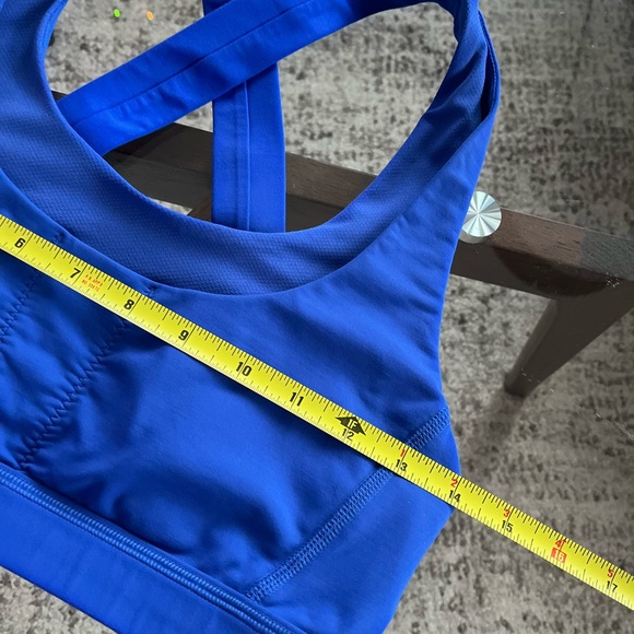 Lululemon Run: Stuff Your Bra
Harbor Blue Size 8 - Picture 8 of 11